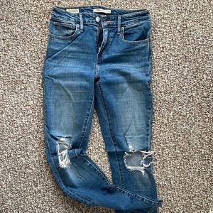 Levi’s 721 High Rise Distressed Skinny